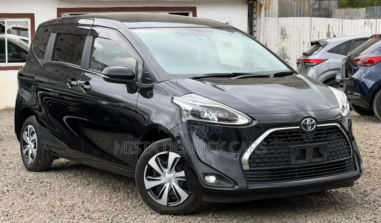 Toyota Sienta 2019 Black