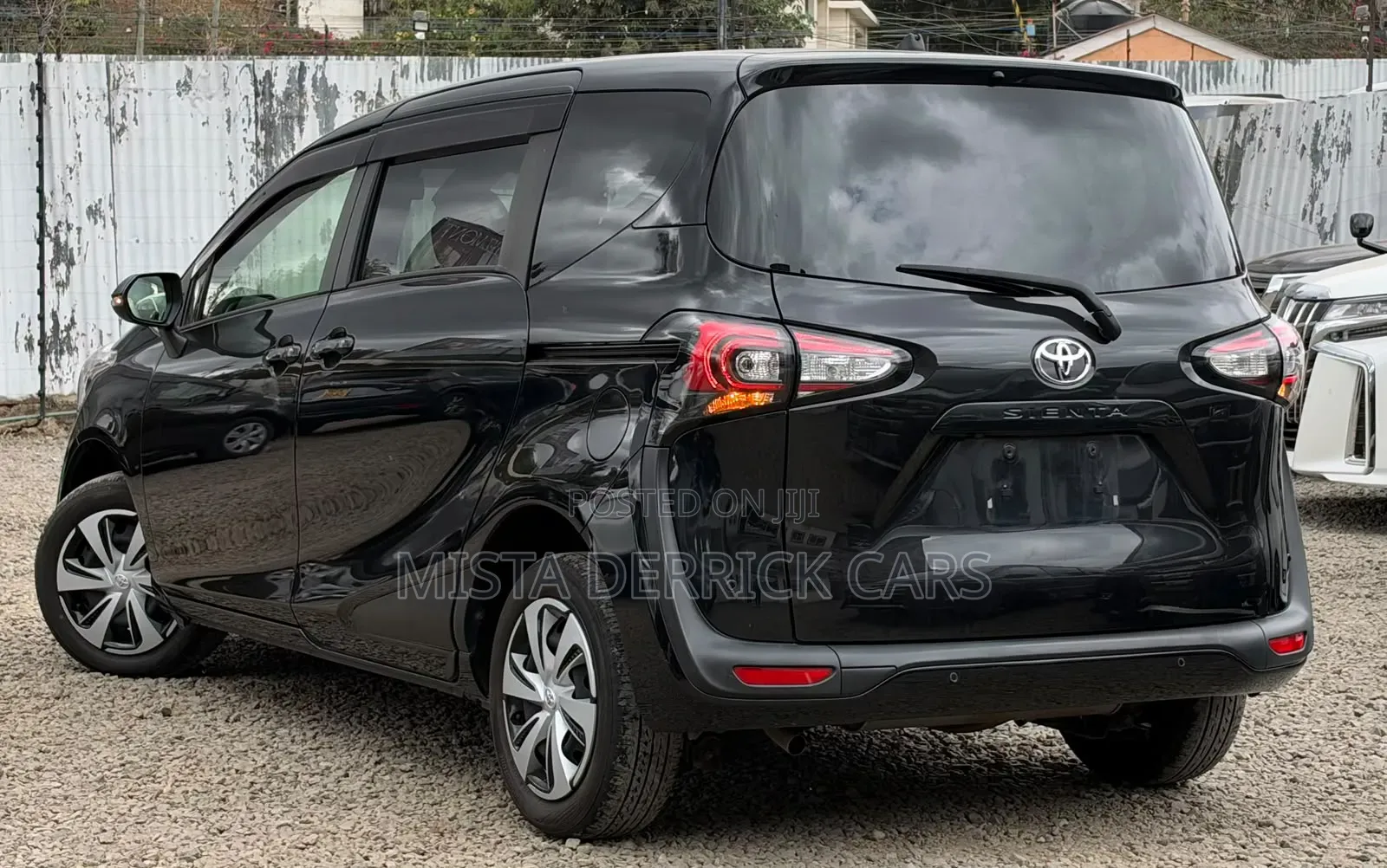 Toyota Sienta 2019 Black
