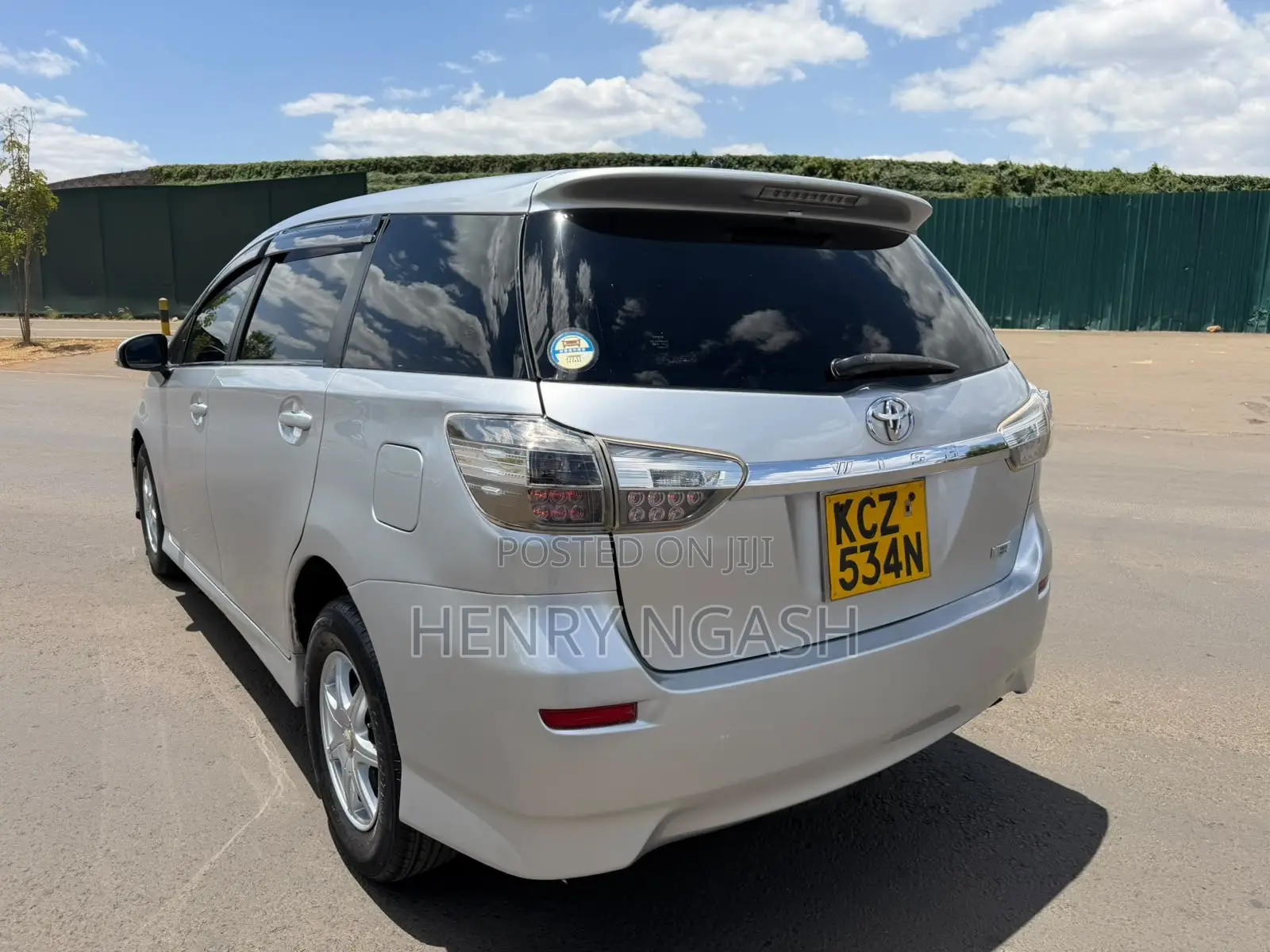 Toyota Wish 2013 Silver