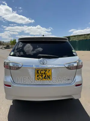 Toyota Wish 2013 Silver