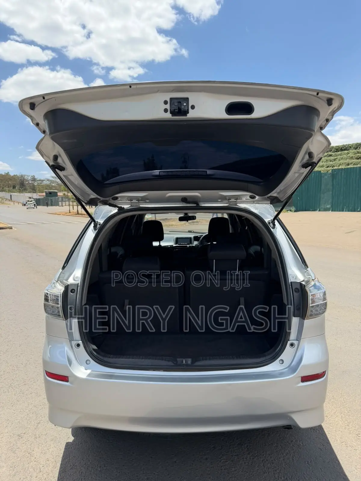 Toyota Wish 2013 Silver