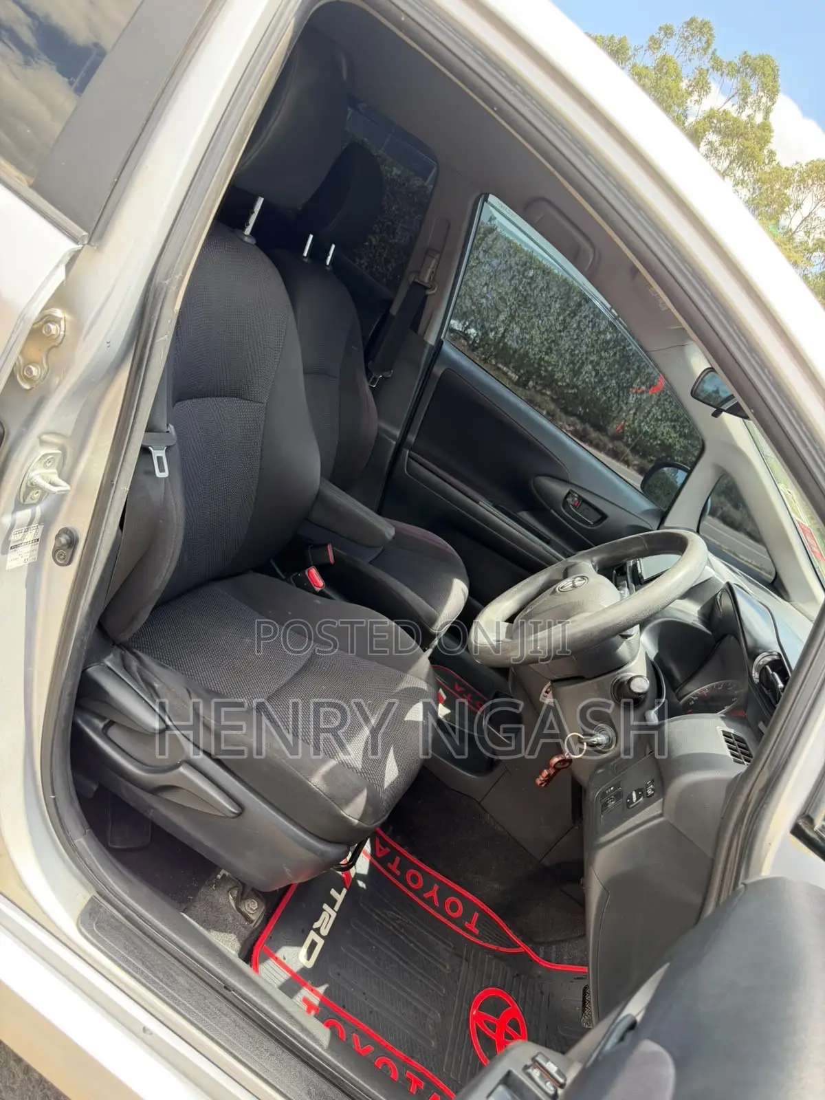 Toyota Wish 2013 Silver