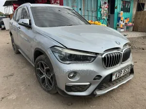BMW X1 xDrive28i AWD 2016 Silver