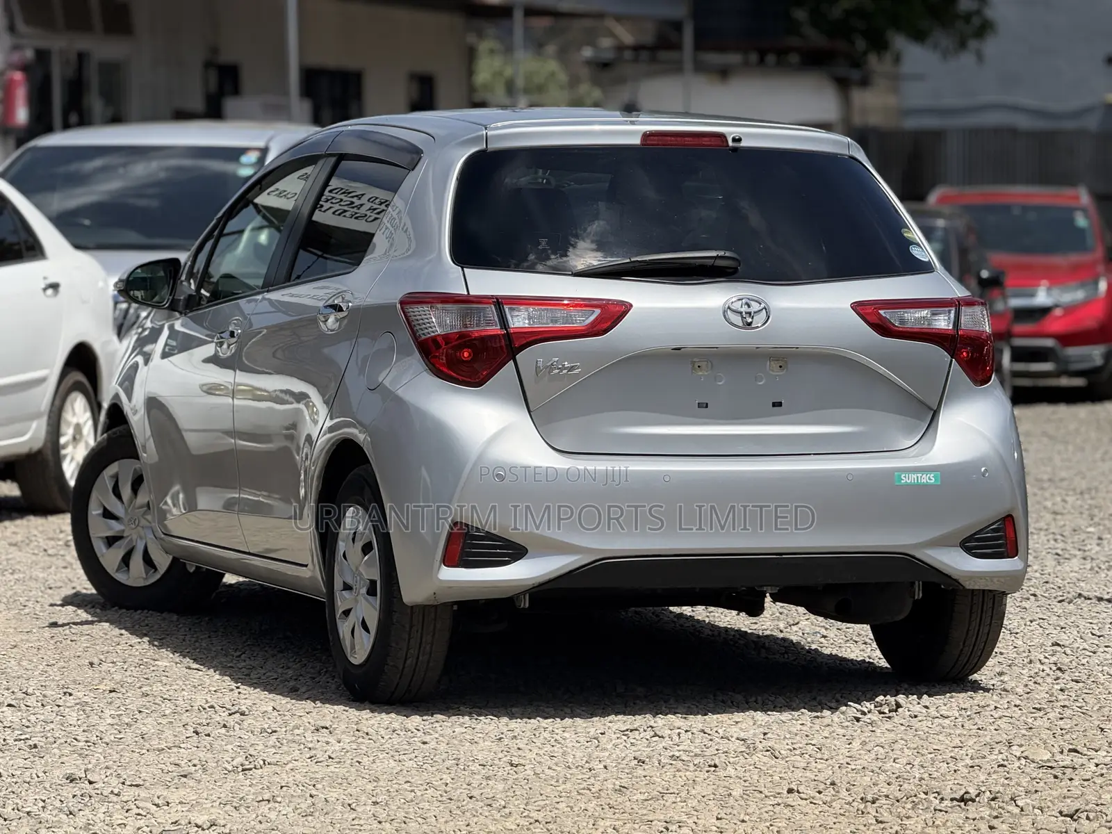 Toyota Vitz 1.3 FWD 5dr 2019 Silver