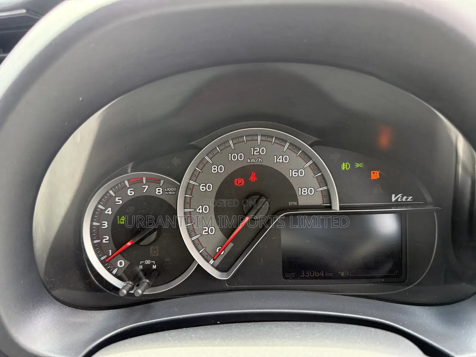Toyota Vitz 1.3 FWD 5dr 2019 Silver