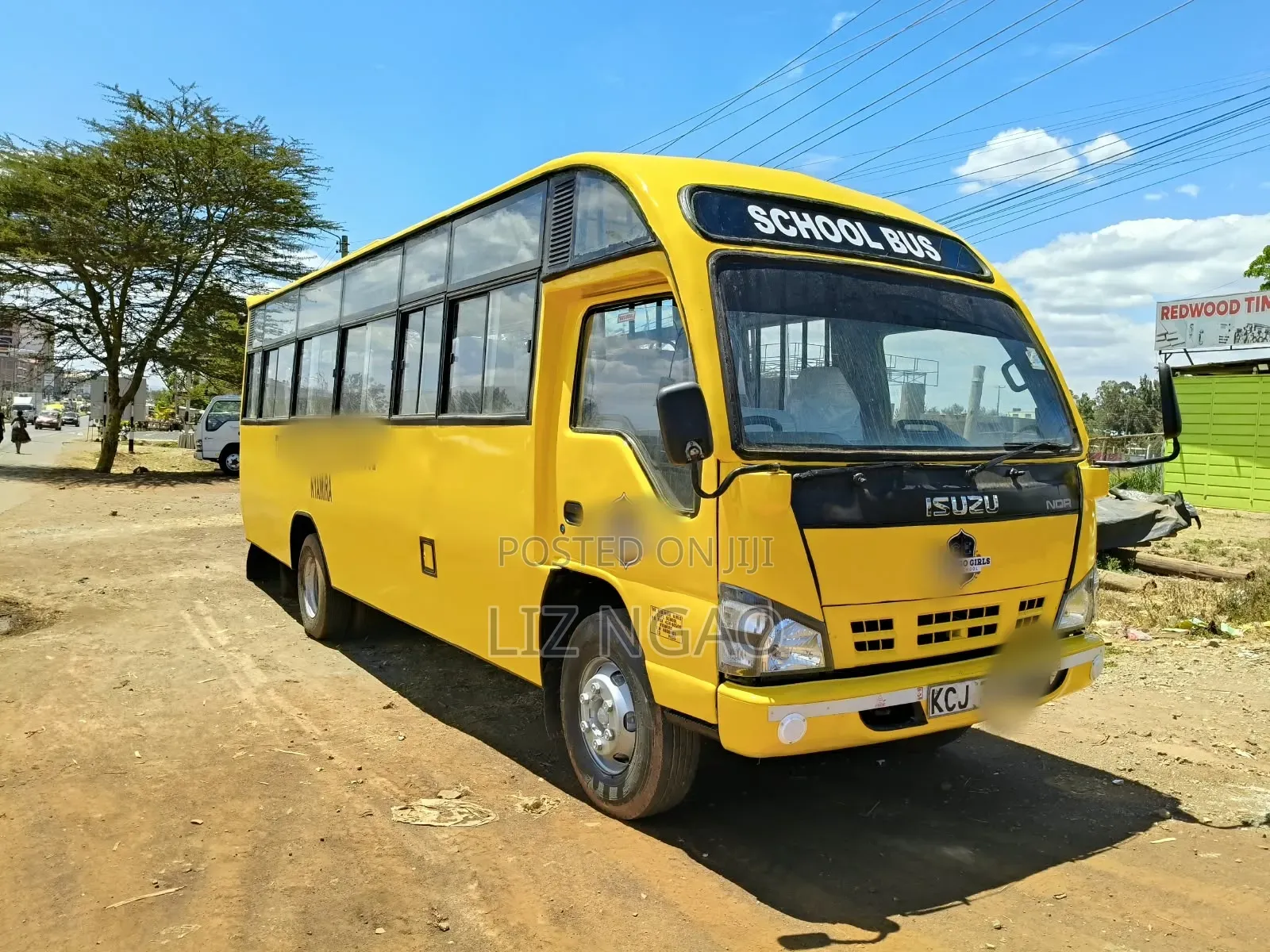 Isuzu NQR 2016 Yellow