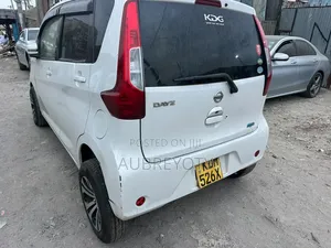 Nissan Dayz Roox 2017 White