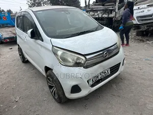 Nissan Dayz Roox 2017 White