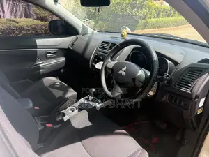 Mitsubishi RVR 2010 White