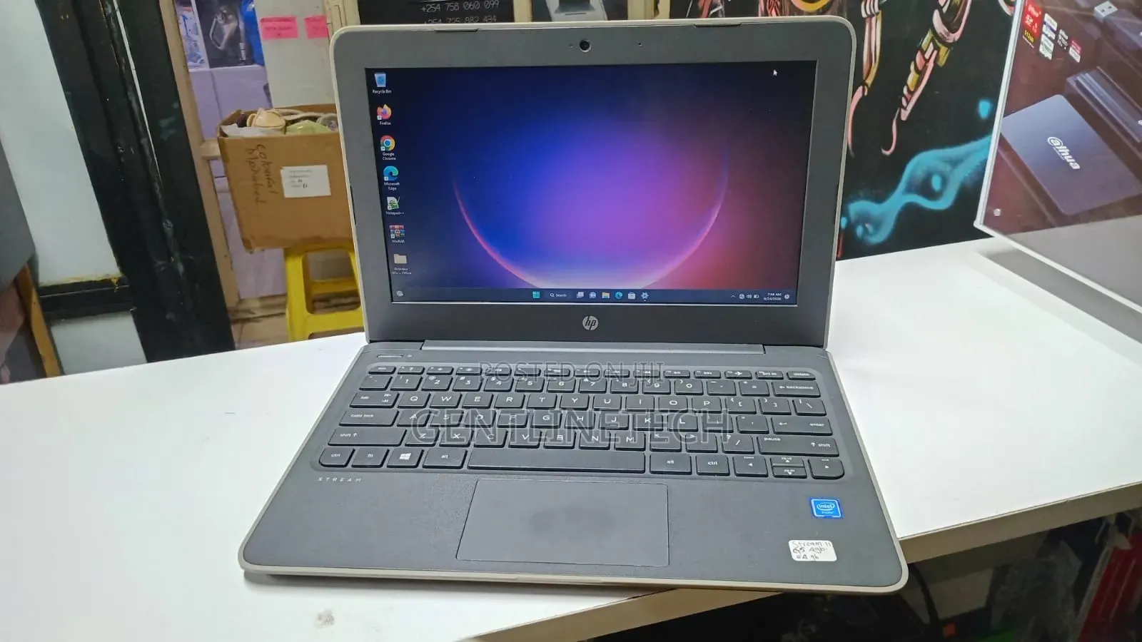 Laptop HP Stream 11 4GB Intel Celeron SSD 128GB