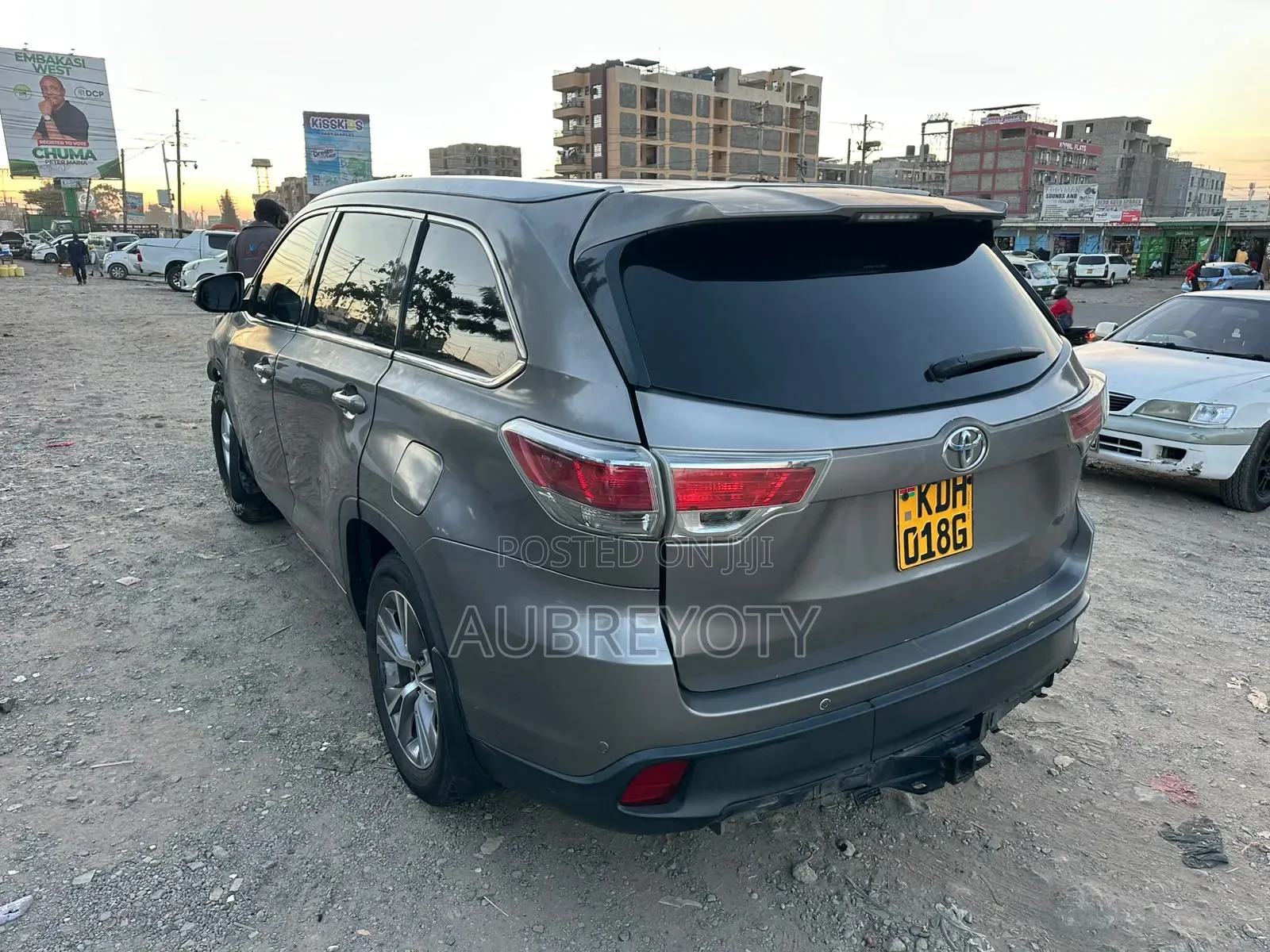Toyota Kluger 2016 Silver