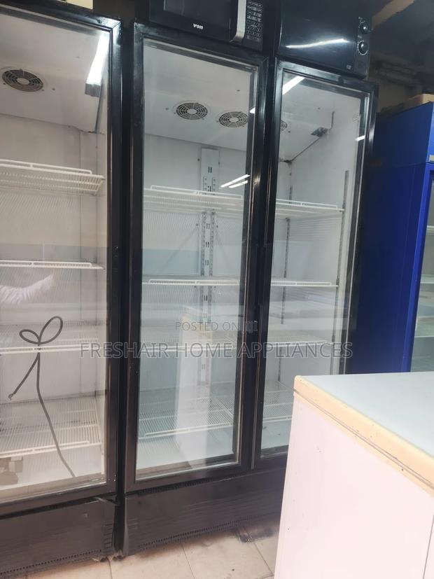 Black Unique Cooler Display Fridge B100 L - thumbnail 2