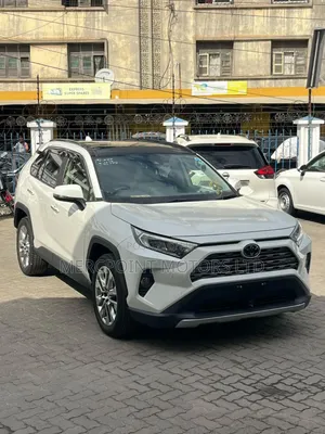 Toyota RAV4 2020 White