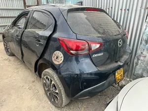 Mazda Demio 2016 Black