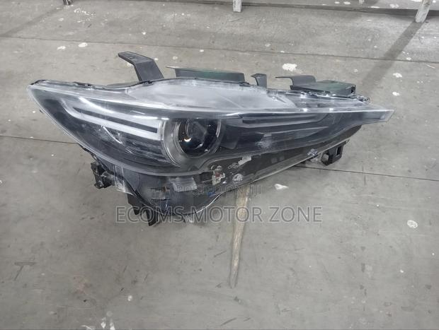 Mazda Cx5 2018 Headlight - thumbnail 2