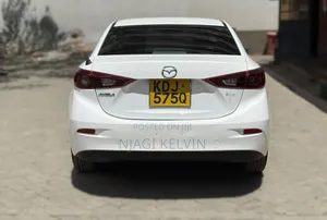 Mazda Axela 2015 White