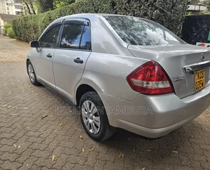 Nissan Tiida 2008 Silver