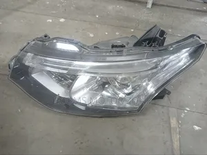 Outlander 2012 Headlight