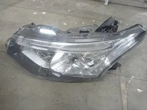 Outlander 2012 Headlight