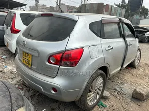 Nissan Dualis 2013 Silver