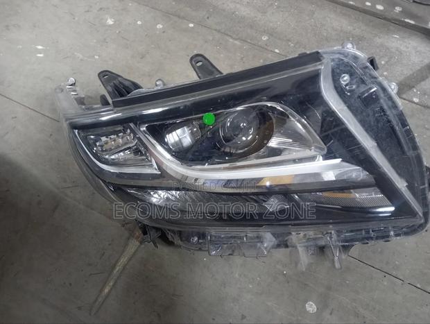 Toyota Alphard 2016 Headlight - main view