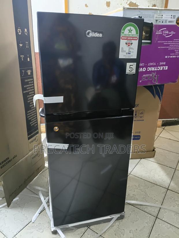 Midea 128L Black Refrigerator – Space-Saving Design - thumbnail 2