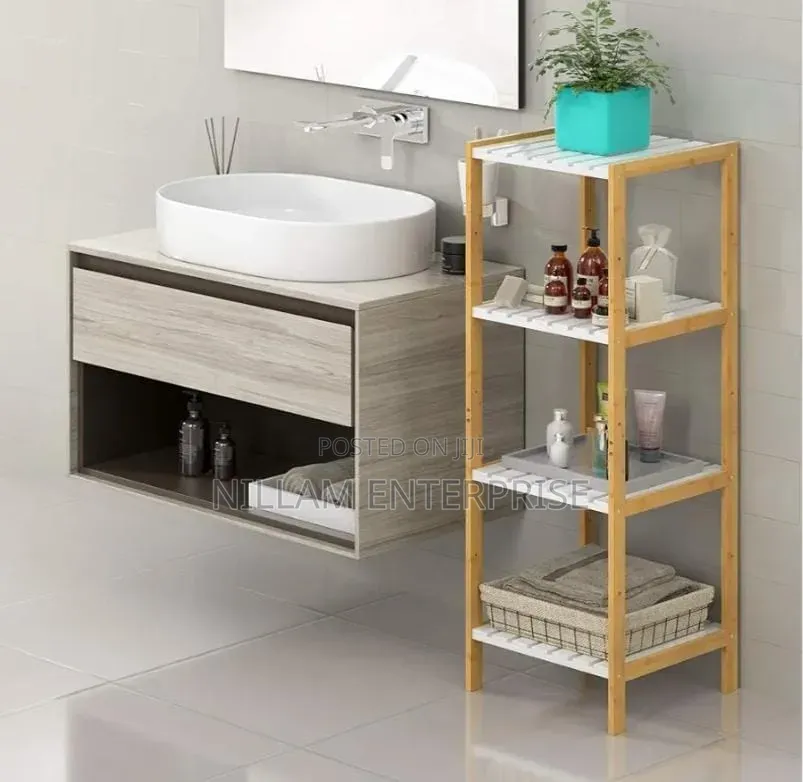 Robust Bamboo Bathroom Shelf*