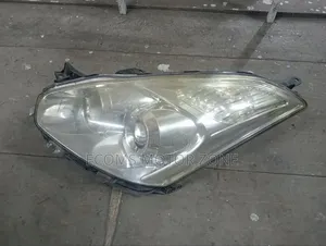 Toyota Wish 2005 Headlight