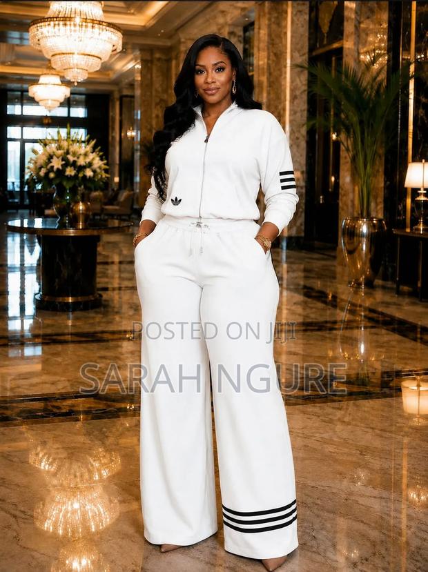*Adidas Two-Piece Tracksuit - thumbnail 4