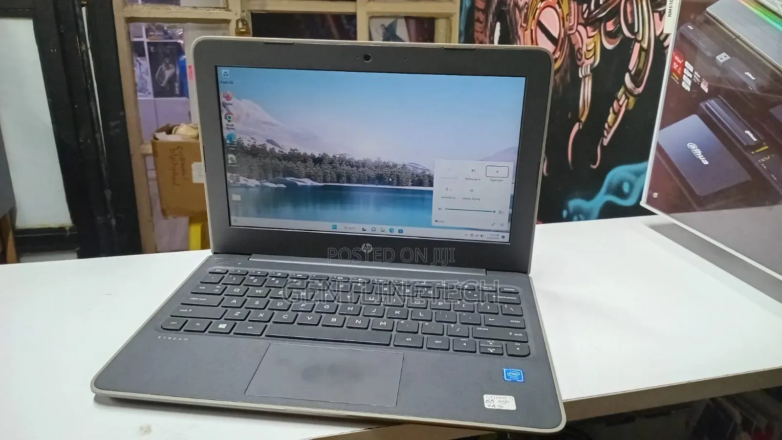 Laptop HP Stream 11 4GB Intel Celeron SSD 128GB
