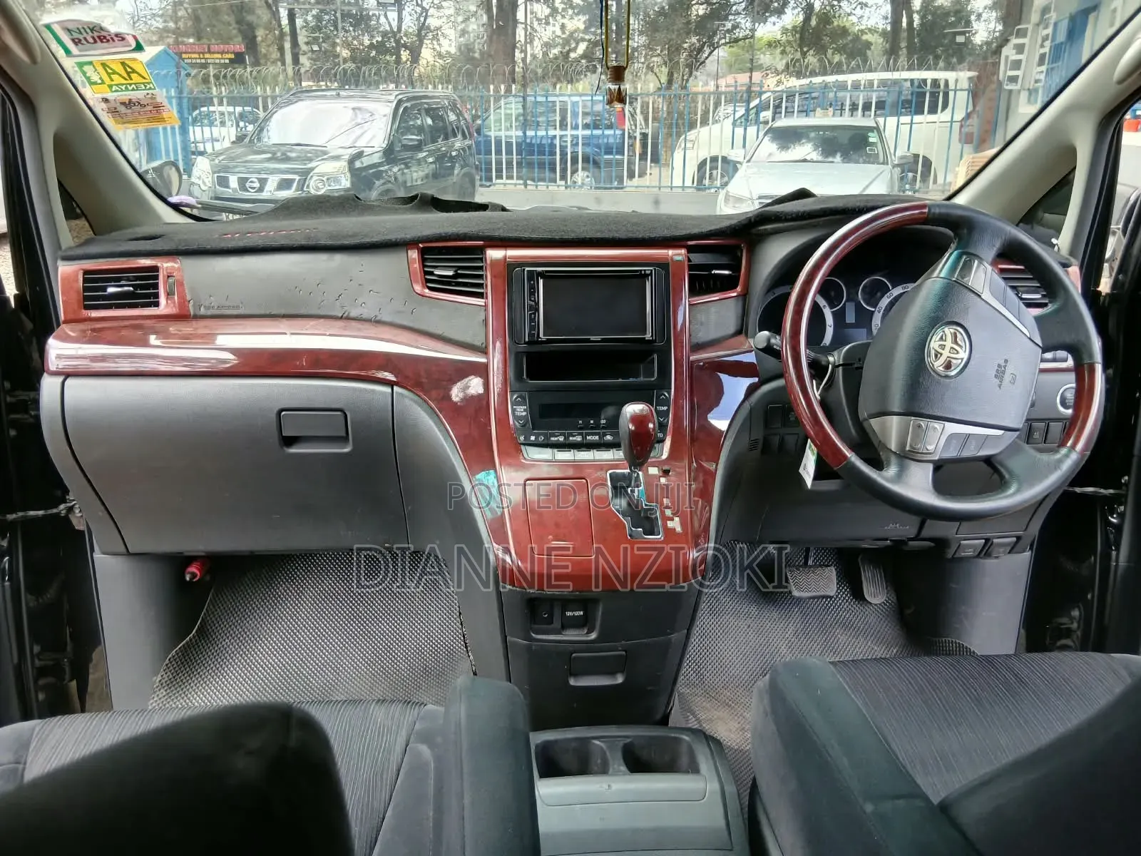 Toyota Vellfire 2010 Black
