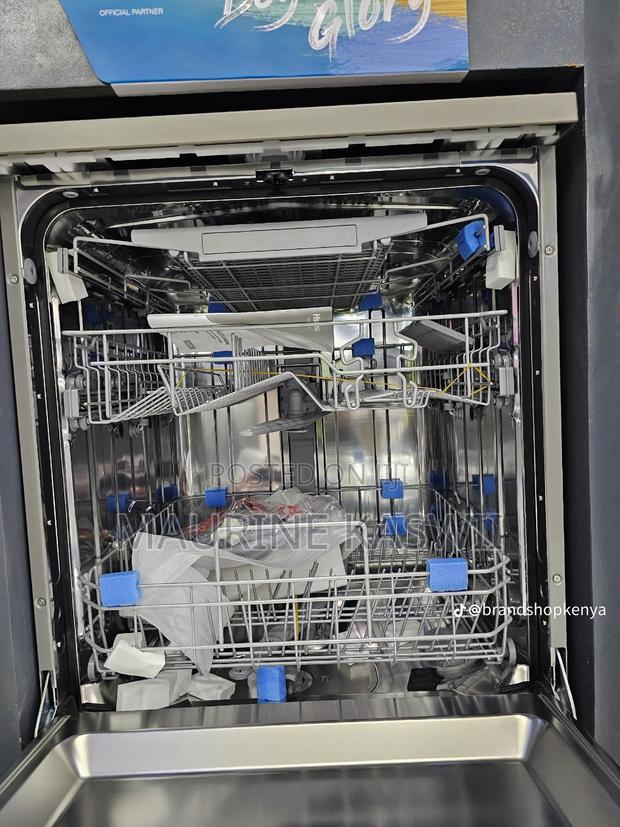 HISENSE SILVER DISHWASHER 15 Place Settings - thumbnail 2