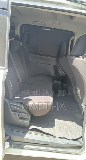 Toyota Noah 2018 White