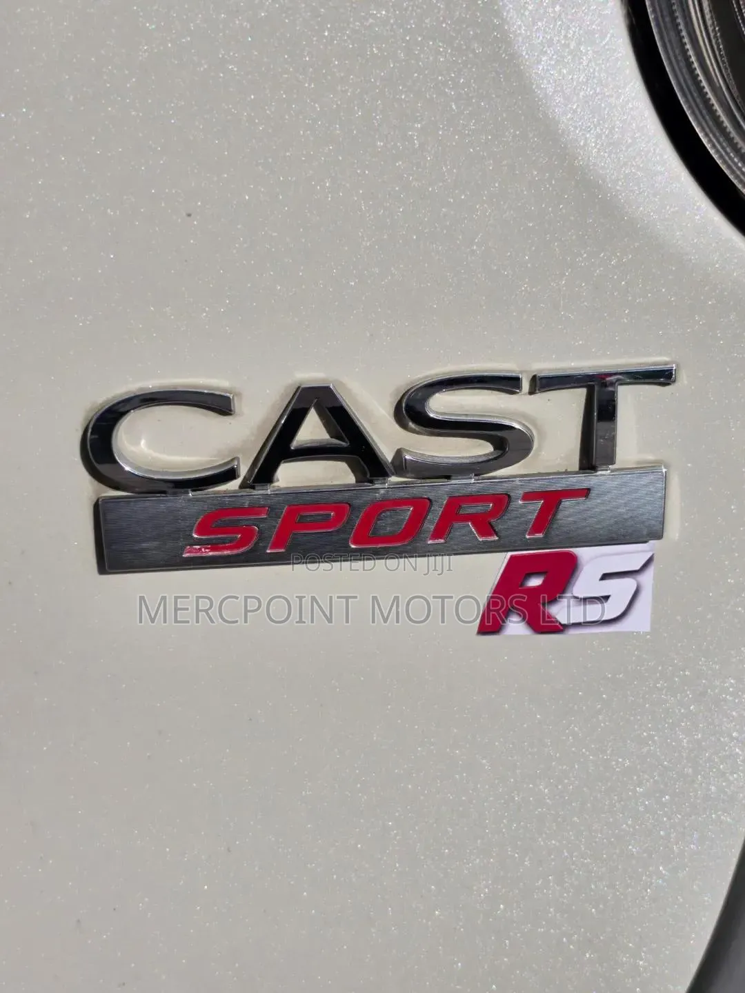 Daihatsu Cast 2019 White