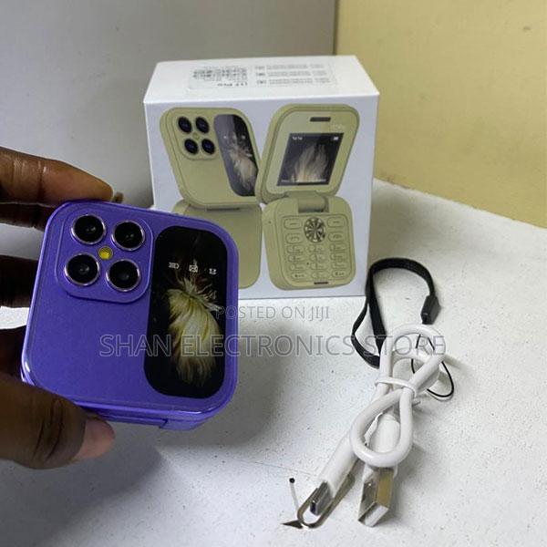 Compact Foldable Design Dual SIM Support I17 Pro Flip Phone - main view
