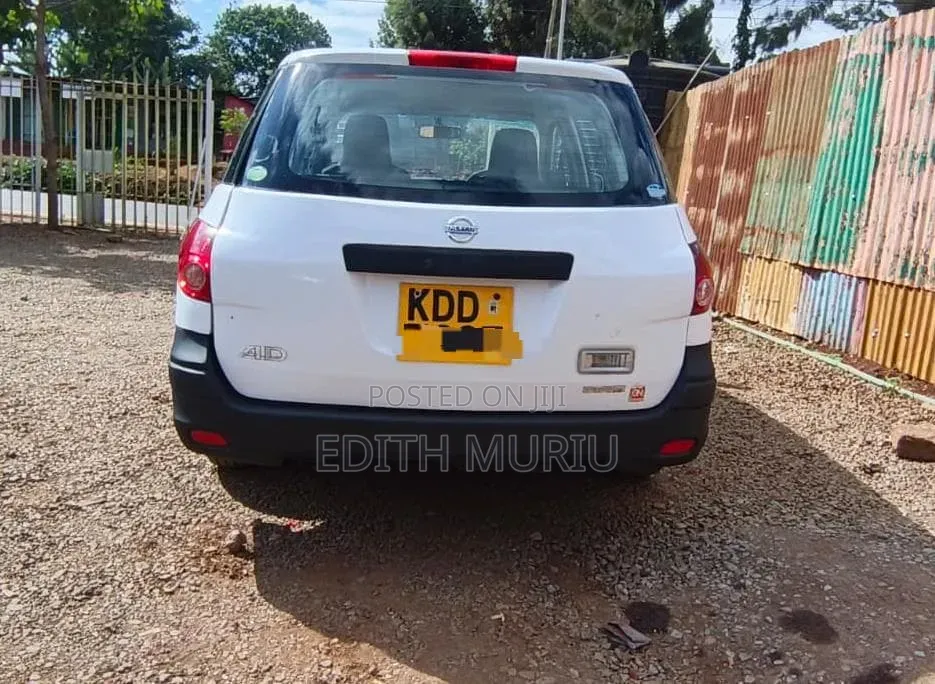 Nissan Advan 2014 White