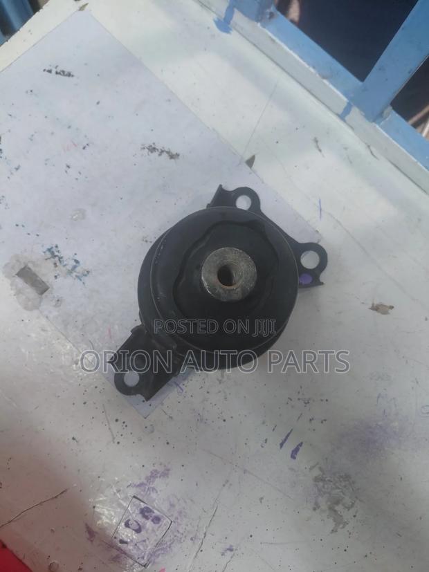 Vezel Engine Mounting - thumbnail 2