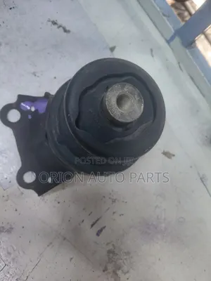 Vezel Engine Mounting