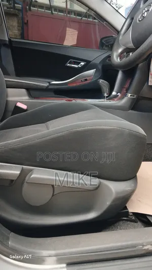 Toyota Allion 2010 Silver