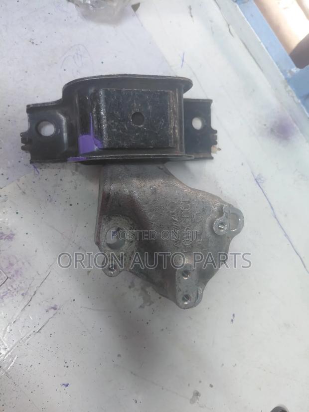 Honda Vezel Mounting - main view