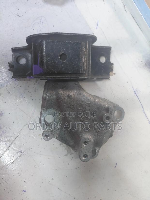 Honda Vezel Mounting - thumbnail 3