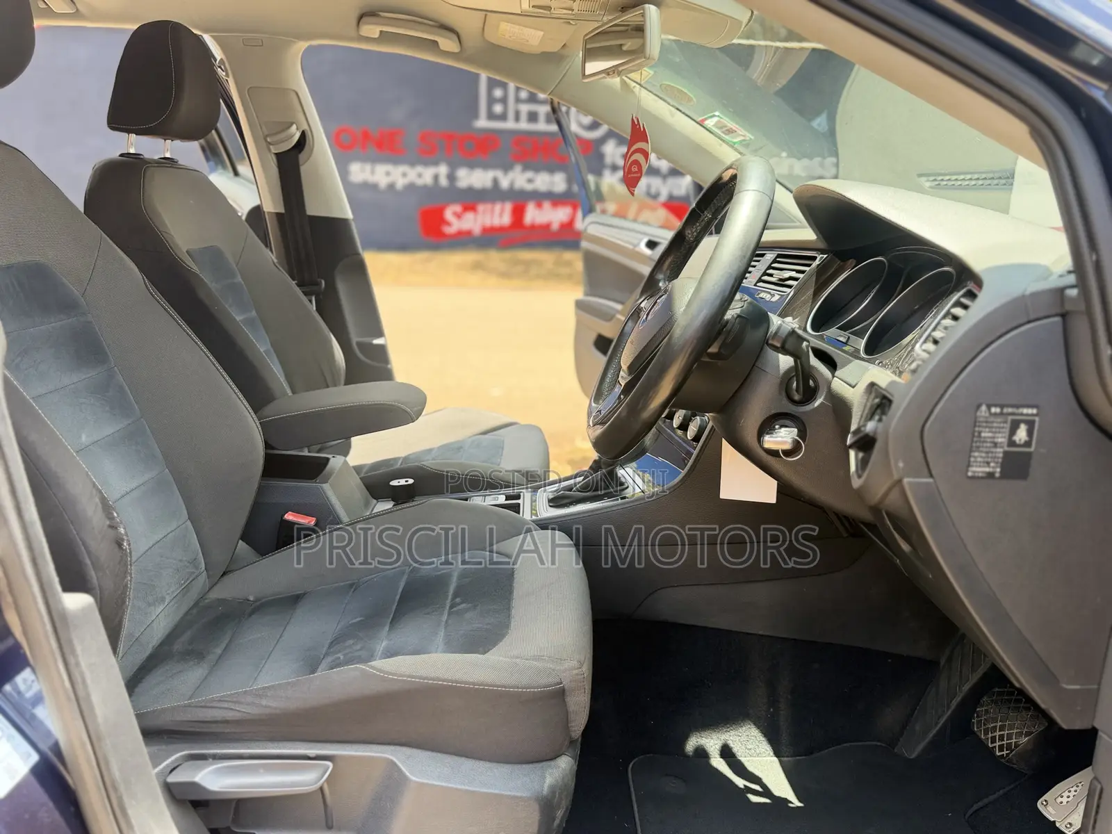 Volkswagen Golf 2013 Blue