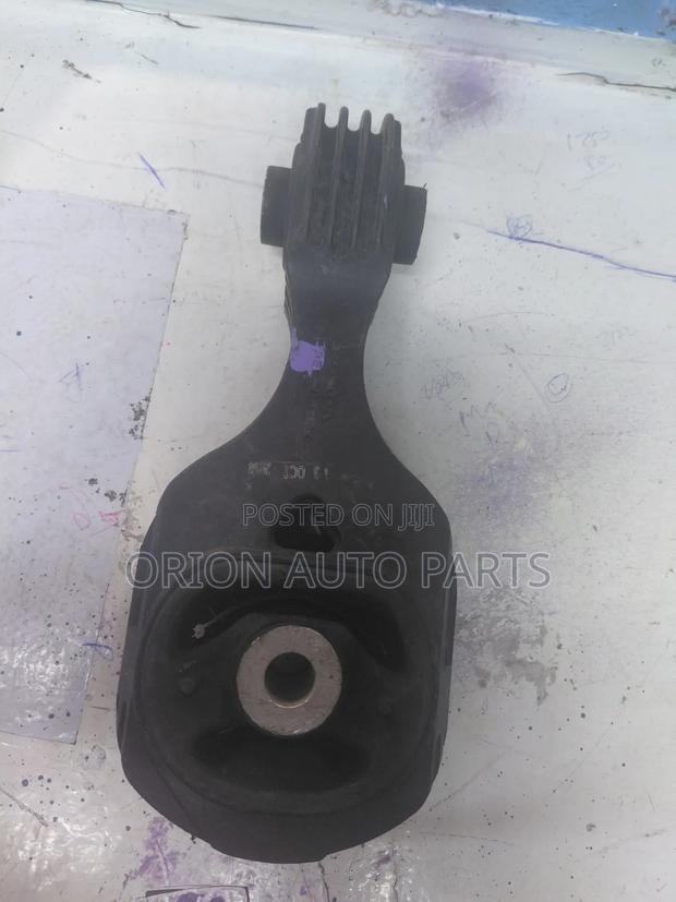 Vezel Mounting - thumbnail 2