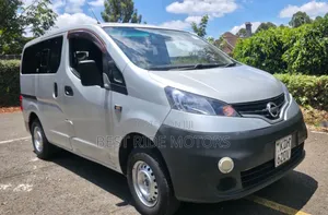 Nissan NV200 2015