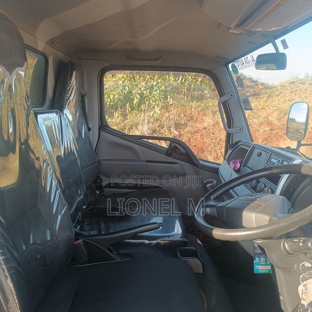 Mistubishi Fuso Canter - thumbnail 8