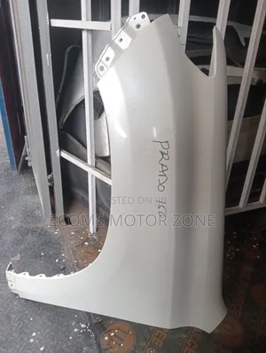 Toyota Prado J165 Fender