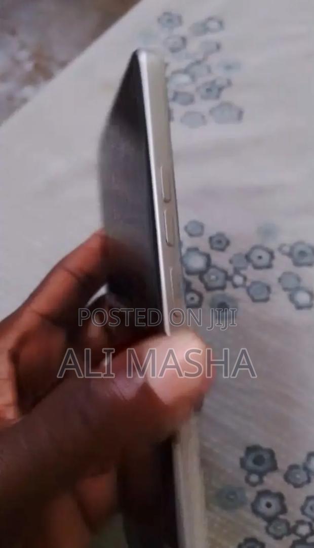Tecno Spark 40 Pro 128 GB Silver - thumbnail 3