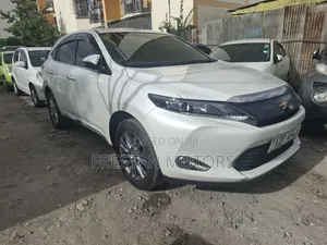 Toyota Harrier 2017 Pearl