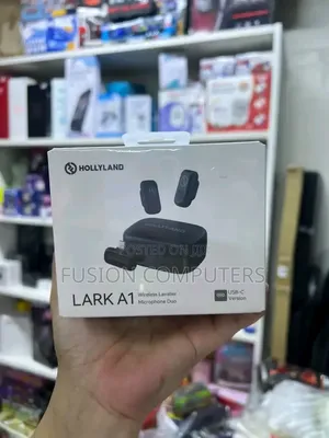 Hollyland Lark A1 Combo Dual-Channel Wireless Microphone