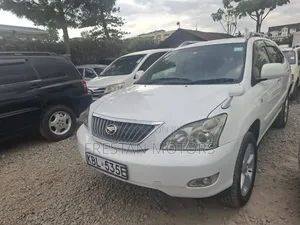 Toyota Harrier 2002 White